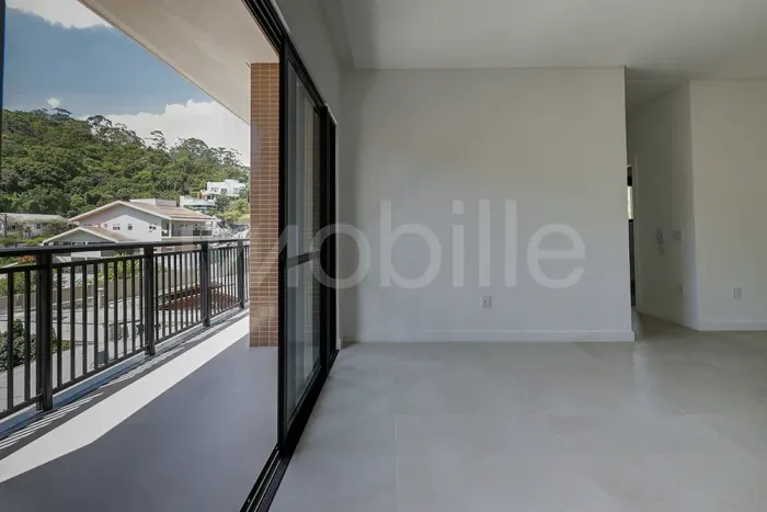 Apartamento no Edifício La Plage com 119m² na Praia de Cabeçudas em Itajaí.