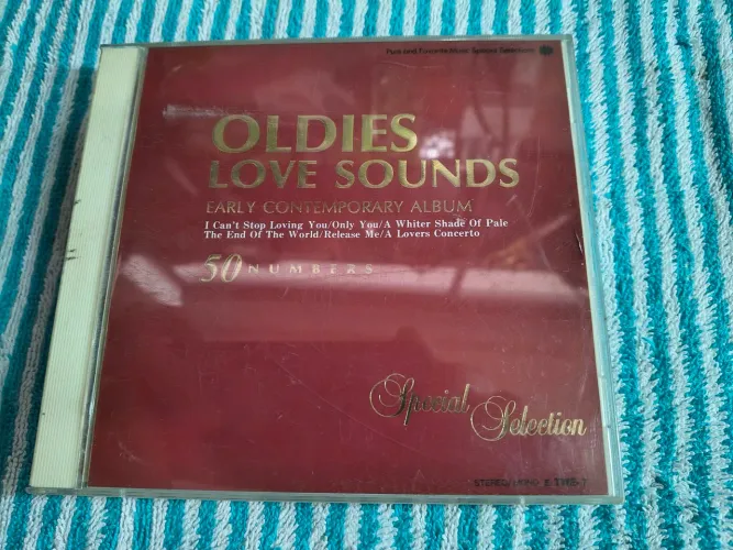 Cd duplo Oldies Love Sounds