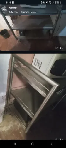 Pratileira de aço com rodinhas