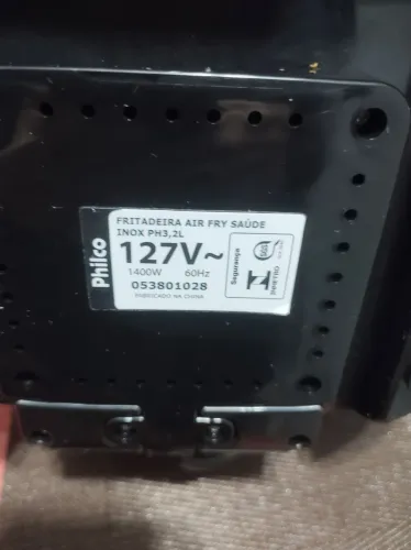 Vendo uma Air frier funcionando perfeitamente com avarias na bandeja