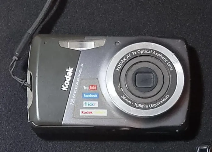 Câmera Kodak Easy M350