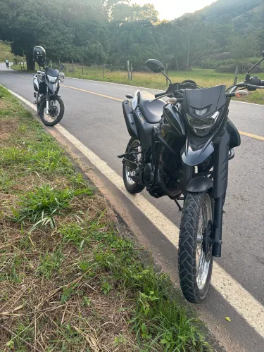 Xtz lander 250 preta 