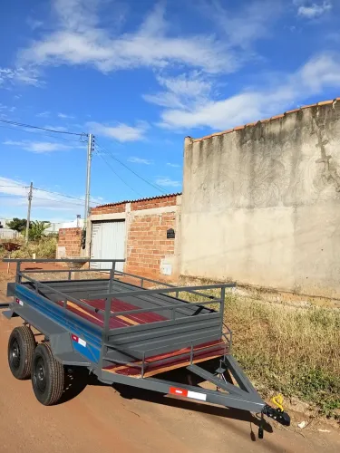Carretinha 2 eixos trucada