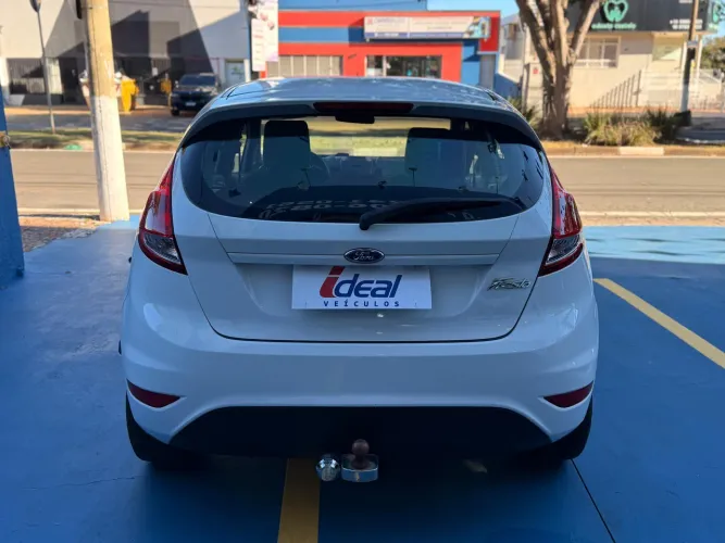 Ford Fiesta SE 1.6 16V Flex 5P 2017
