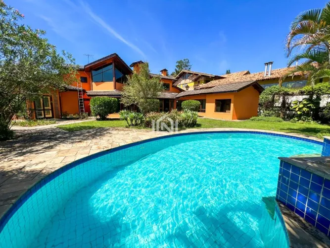 Casa para venda ou locação no condomínio Mediterrâneo