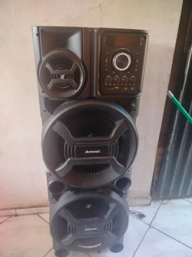 Vendo caixa de som amvox pesadão black aca 2201