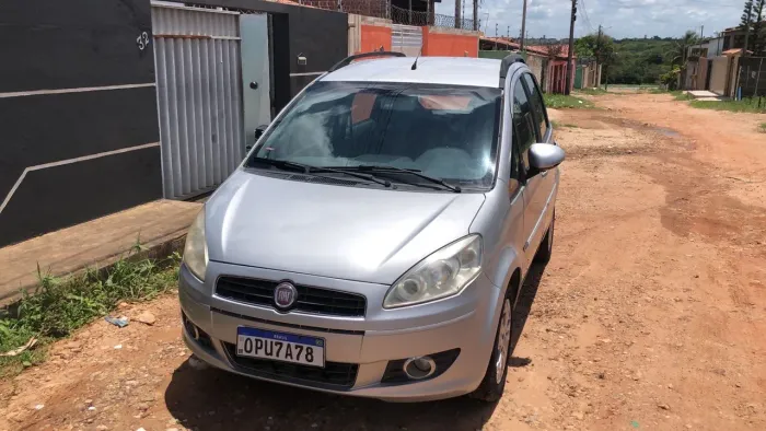Fiat Idea Attractive 1.4 Fire Flex 8V 5P 2013