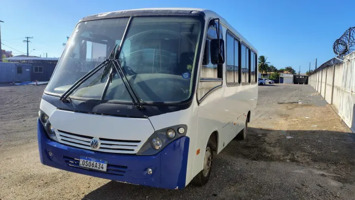Micro ônibus Comil VW 8.160 (2013) - 24 + 1 Lugares