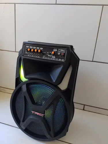 Caixa de som TRC com Bluetooth e bateria