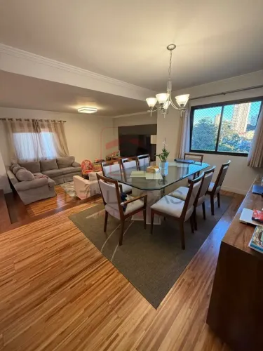 Apartamento de Alto Padrão à Venda