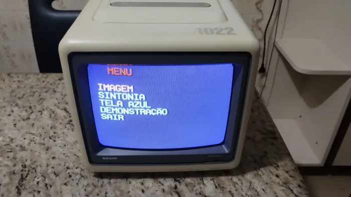 Tv Semp 10 polegadas 1022 Ler a Descrição 