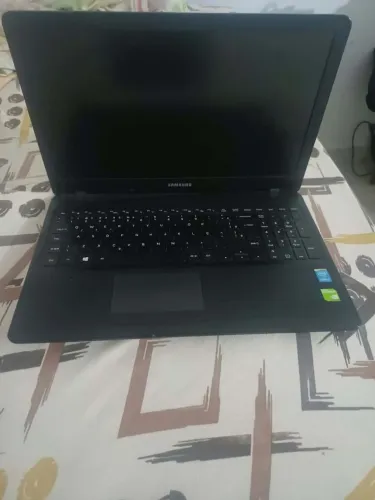 Notebook NP300E5K com placa de video nvidia