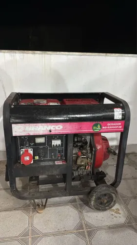 Gerador Branco 6 Kva diesel
