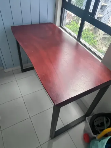 Mesa para escritório ou varanda