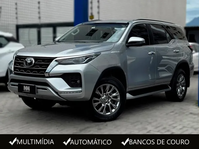 Toyota Hilux SW4 SRX 4X4 2.8 TDI 16V Dies. Aut. 2021