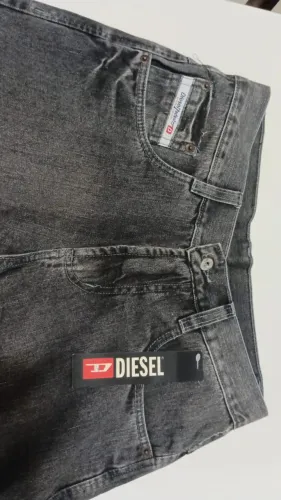 Calça diesel n. 40 preta wpp:43. *