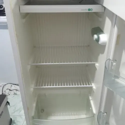 Geladeira (para arrumar)