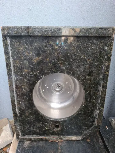Pia granito c/ cuba inox