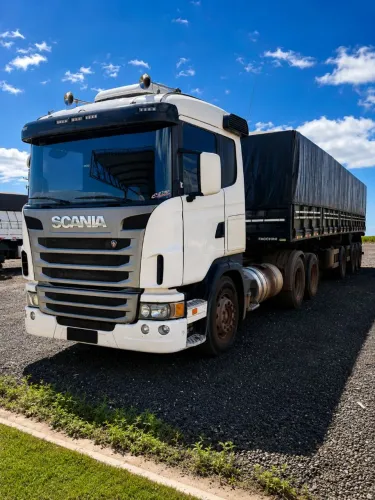 Scania 420 2010 + graneleiro 4° eixo 2024 
