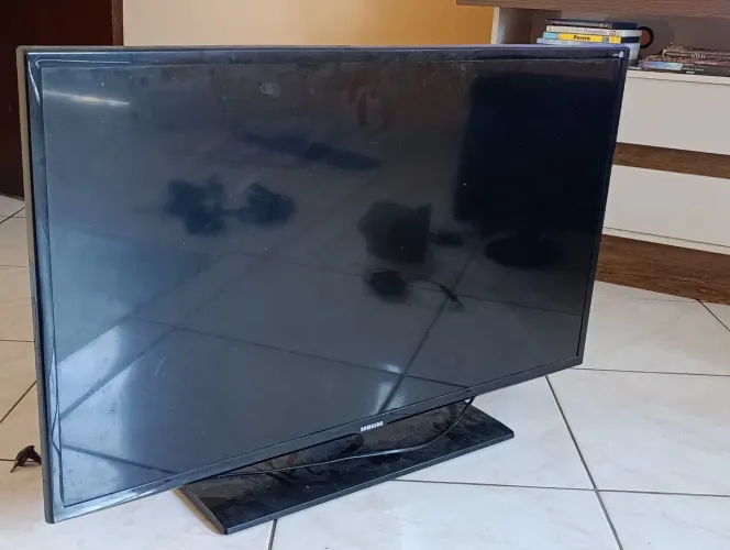 TV Samsung LED 40" - Para Conserto ou Retirada de Peças