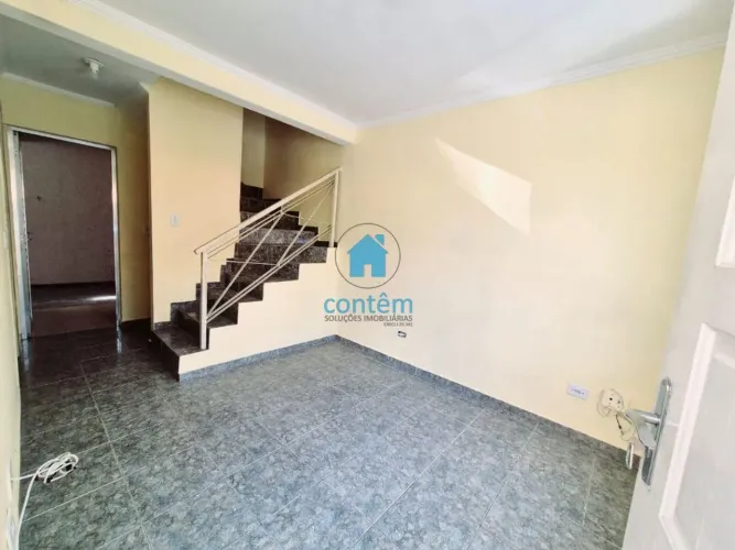 Sobrado à venda em Cotia, Jardim Petrópolis, com 2 quartos, com 69 m², Cond. Recanto Das G