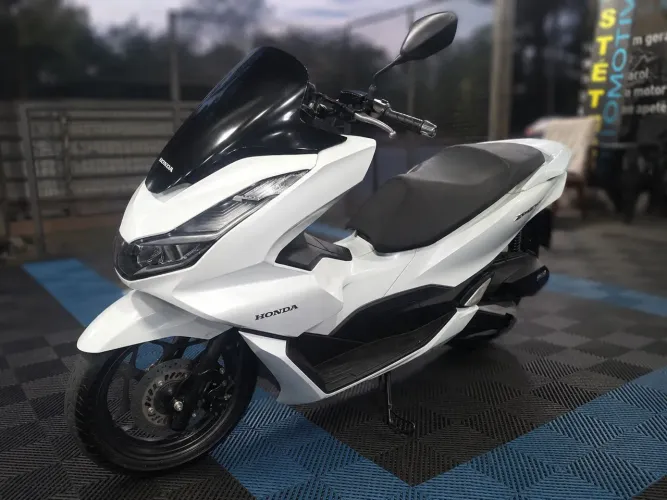 PCX 2023 , pouquíssimo rodada
