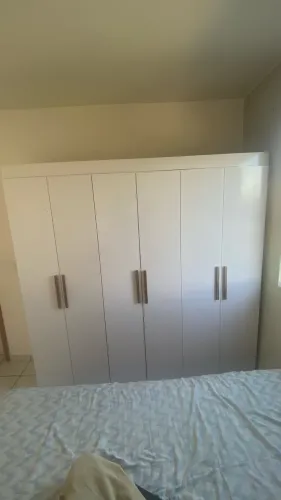 Guarda roupa 6 portas 2 gavetas 