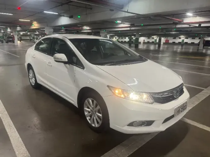 Honda Civic Sedan LXR 2.0 Flexone 16V Aut. 4P 2014