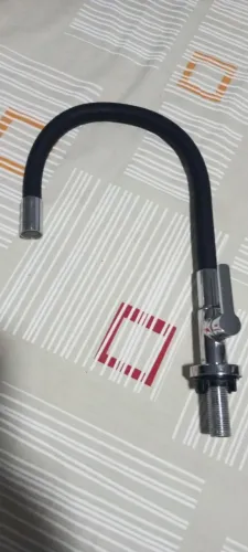 Torneira flexível gourmet preta