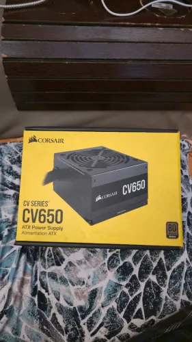 Fonte Corsair cv650