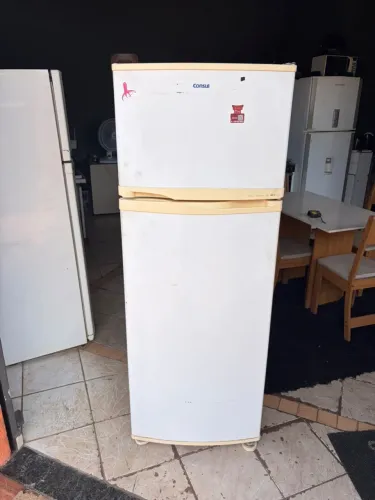 ?GELADEIRA CONSUL FROST FREE ? bem conservado marcas de uso ?entrego e passo cartão