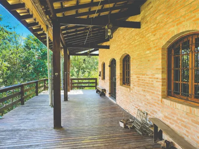 Casa com 3 quartoss à venda, 385 m² por R$ 1.050.000 - Granja Viana - Jandira/SP
