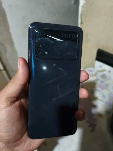 Celular Xiaomi Poco M4 Pro com defeito