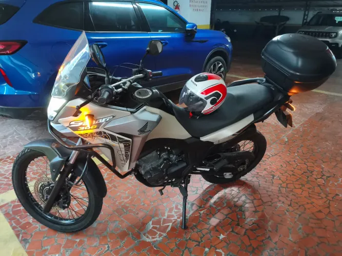 Vendo Sahara 300 Adventure aceita o dinheiro e cartão de crédito taxa do comprador