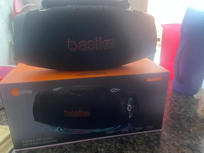 Caixa boombox basike