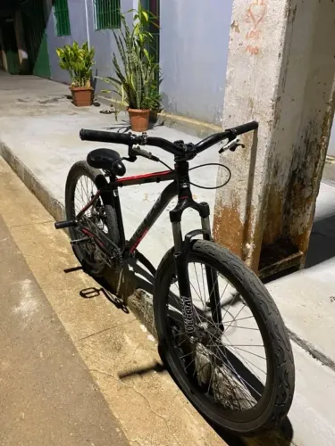 Vendo bike venzo aro 26 ano 2019 nada p fazer