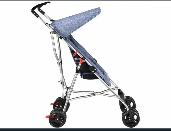 Carrinho de bebê modelo guarda chuva