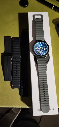 Galaxy Watch 7 com caixa e acessórios ? menos de 1 ano de uso
