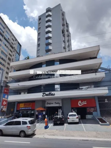 Sala comercial para aluguel e venda no Campolim