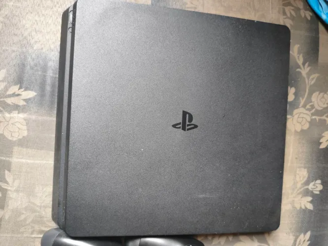 vendo PS4 SLIM 500GB