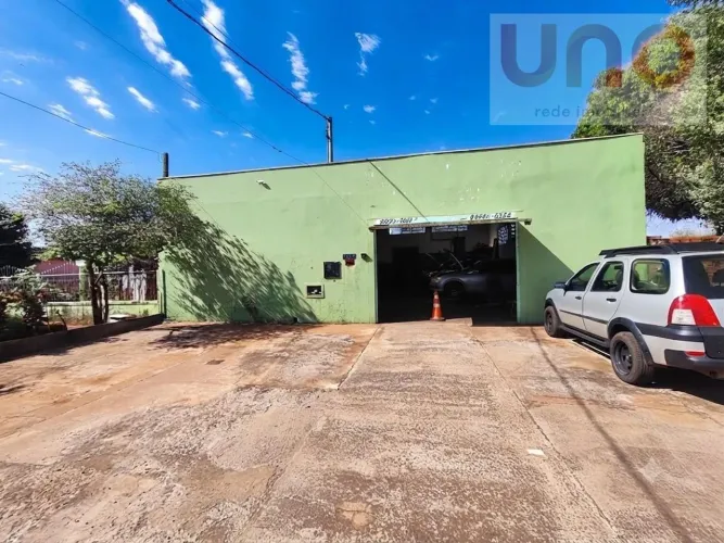 Casa Comercial em Vila Popular - Campo Grande