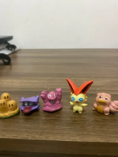 Bonecos Pokemon Guaraná Antigo