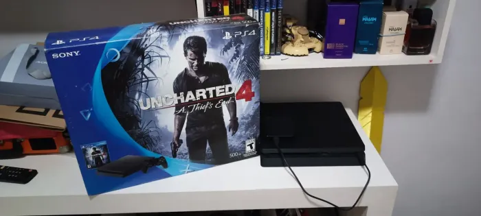Playstation 4 slim 1.5 TB