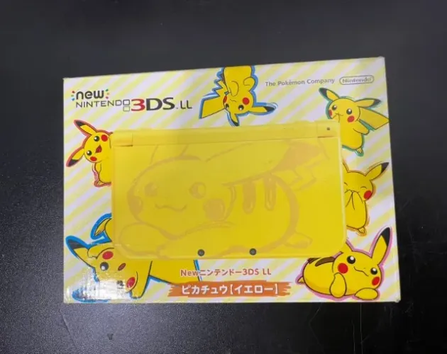 Nintendo NEW 3DS LL - Pokemon (Japonês)