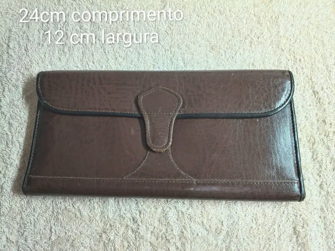 Carteira de mão em couro Ika