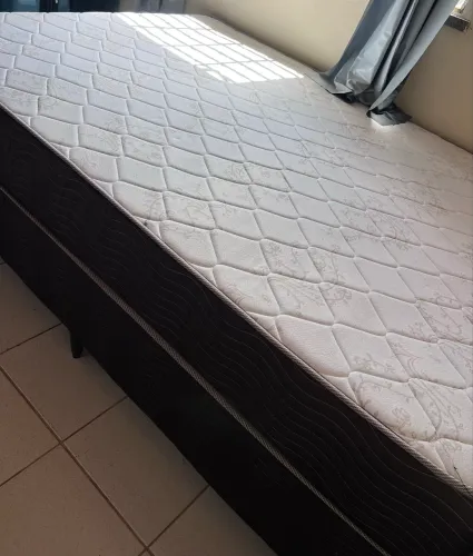 Vende - se cama de casal box Ortobom 