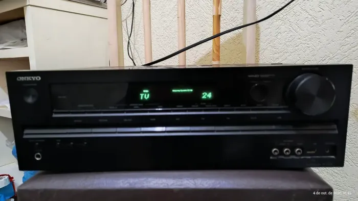 Receiver Onkyo HT-R591