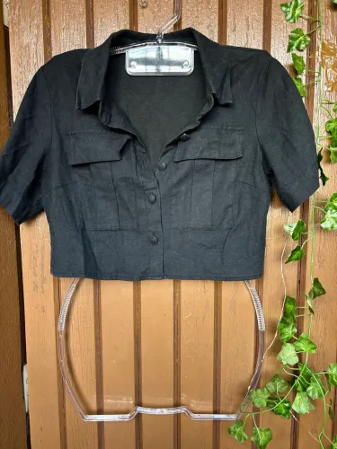 Cropped Preto Aquamar com Bolso