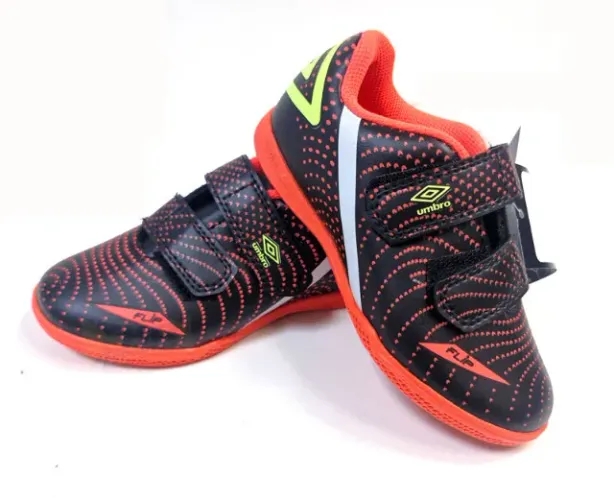Chuteira Umbro FLIP Futsal pto/lrj infantil tam 26 ao 33