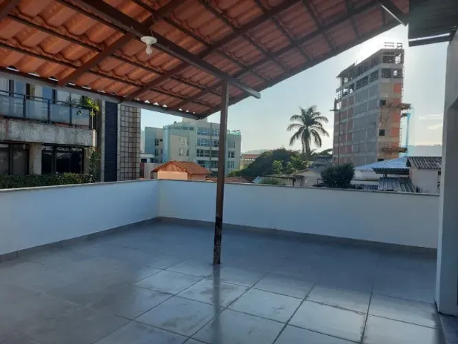 Alugo charmoso apartamento de 2 quartos com cobertura vista 360 graus no Santa Helena